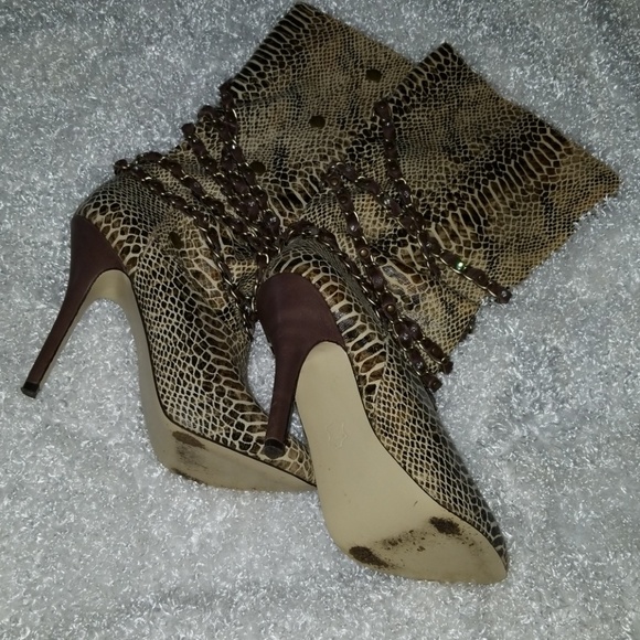 Snake skin boots, with snap sides, chain & bling - Picture 7 of 8